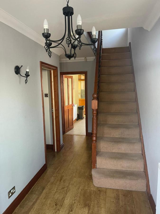 Shared House On Southmead 호텔 브리스틀 외부 사진
