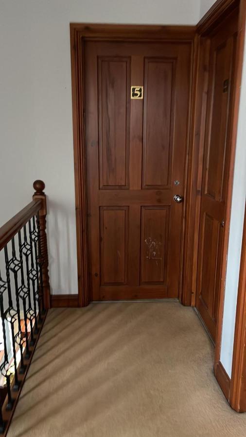Shared House On Southmead 호텔 브리스틀 외부 사진